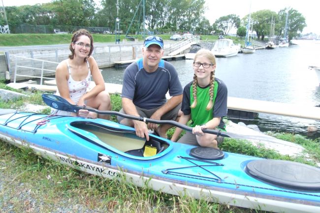 Kayaker autour de l’île de Montréal pour les enfants atteints de cancer