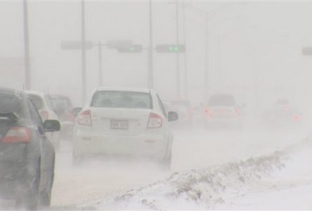 Conditions de blizzard et plus de 30 cm de neige prévus dans la région