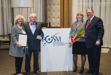 Deux personnes de la CSP honorées pour leur contribution exceptionnelle en éducation
