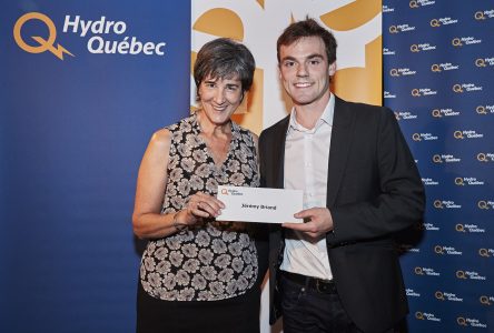 Une bourse Excellence académique pour le triathlète de Sainte-Julie Jérémy Briand