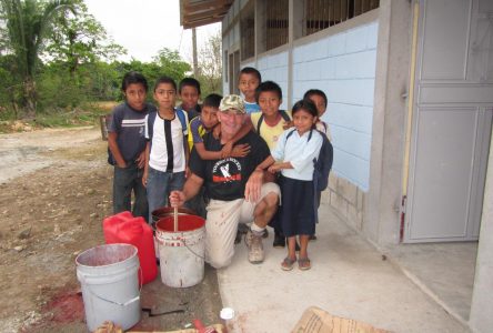 Un Verchèrois honoré pour son engagement humanitaire au Guatémala