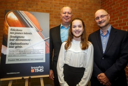 La jeune violoncelliste Julia Labelle reçoit une bourse d’études musicales d’une valeur de 5000 $