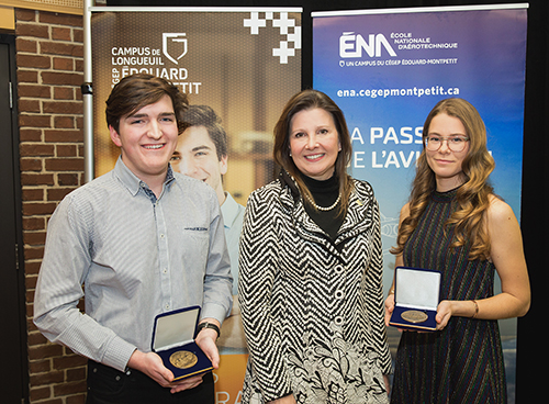 Deux étudiants du cégep Édouard-Montpetit reçoivent la médaille de l’Assemblée nationale