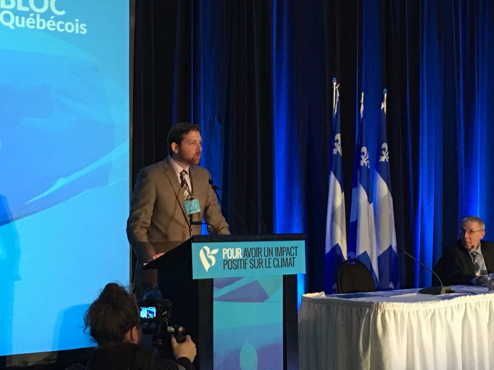 Le Bloc Québécois dévoile sa proposition principale intitulée : Pour faire du Québec une République !