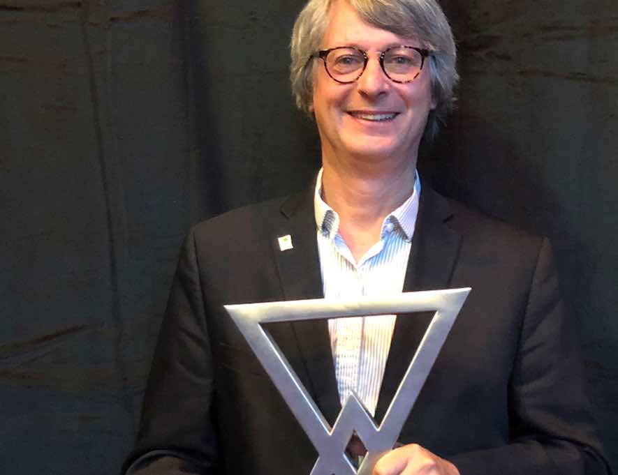 Le directeur général de la Ville de Sainte-Julie reçoit le Prix Distinction de l’ADGMQ