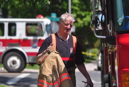 Un pompier de Longueuil meurt tragiquement après avoir frappé un chevreuil