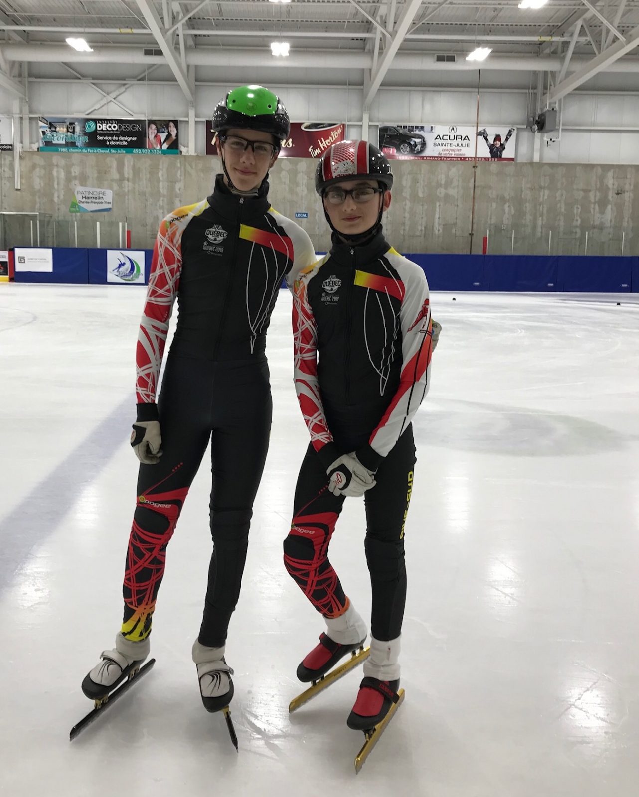 Deux patineurs des Fines lames aux Jeux du Québec