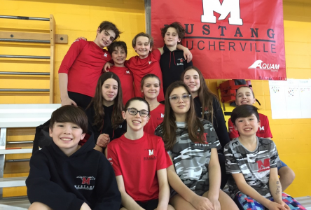 Championnats québécois de natation 11 et 12 ans : belle compétition pour le Mustang!