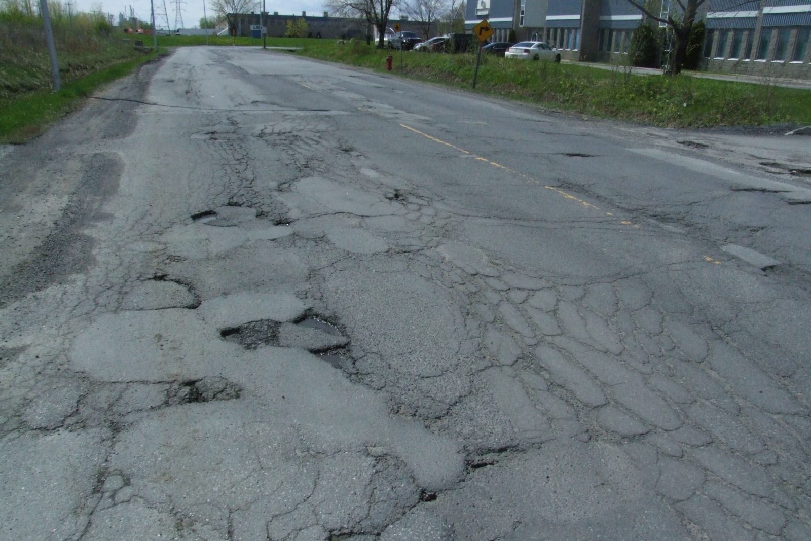 La rue Newton termine en 4e place au palmarès des plus mauvaises routes du CAA-Québec