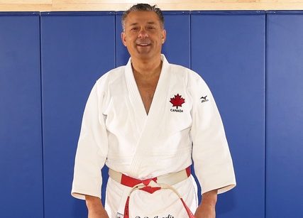 Daniel De Angelis récompensé pour avoir contribué de façon exceptionnelle au développement du judo au Canada
