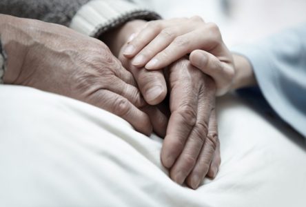 Plus de 700 personnes âgées attendent un lit en CHSLD en Montérégie