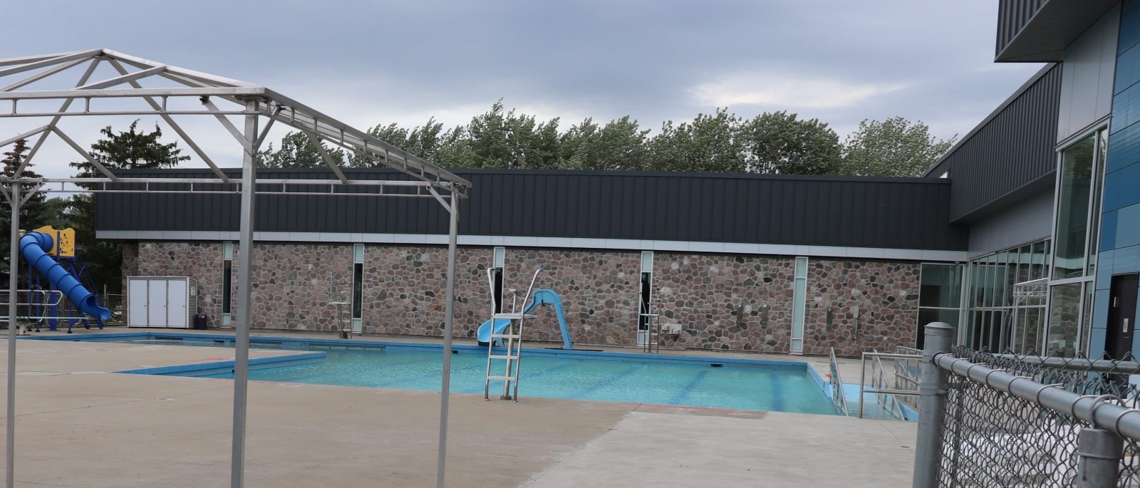 Boucherville veut une piscine extérieure de 50 mètres… et encore son centre multisports