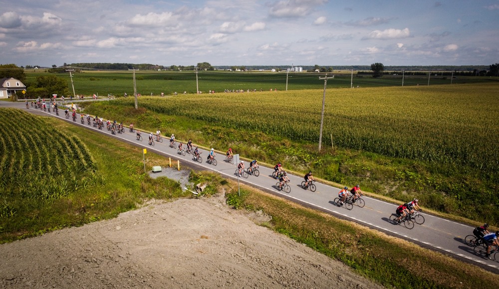 Cyclistes et motocyclistes rendent hommage à Marc Desmarais
