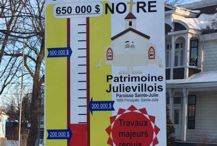 Un don de 50 000$ à la Paroisse Sainte-Julie pour les réparations de l’église
