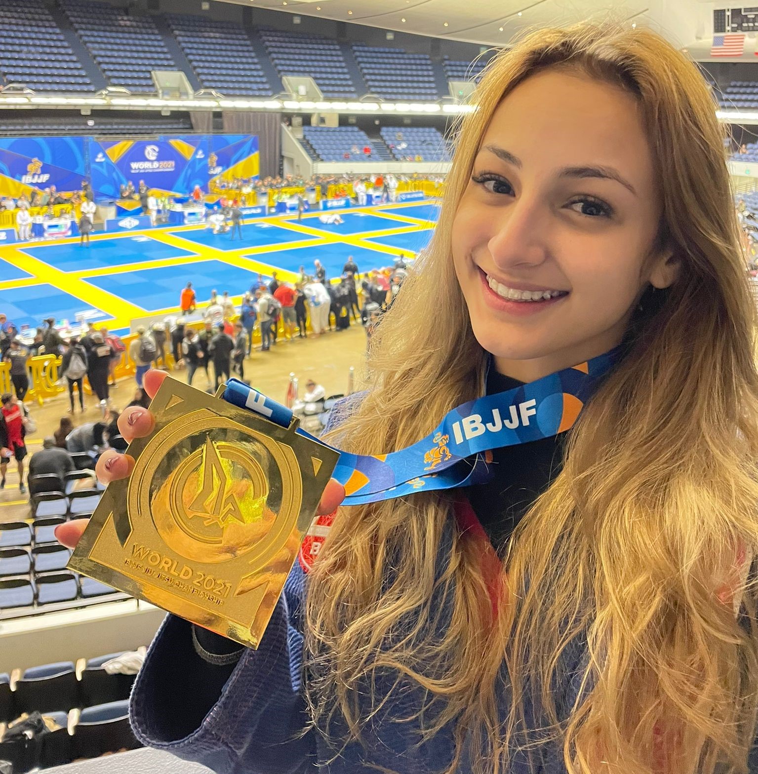 La Bouchervilloise Gabriela Campos Mendanha championne du monde juvénile de jiu-jitsu