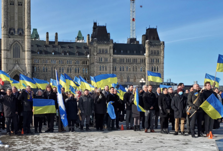 Guerre en Ukraine : des appels à la solidarité résonnent un peu partout dans la région