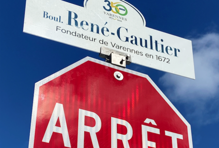 Nouveaux panneaux de rue pour le 350e de Varennes en mémoire à des figures historiques