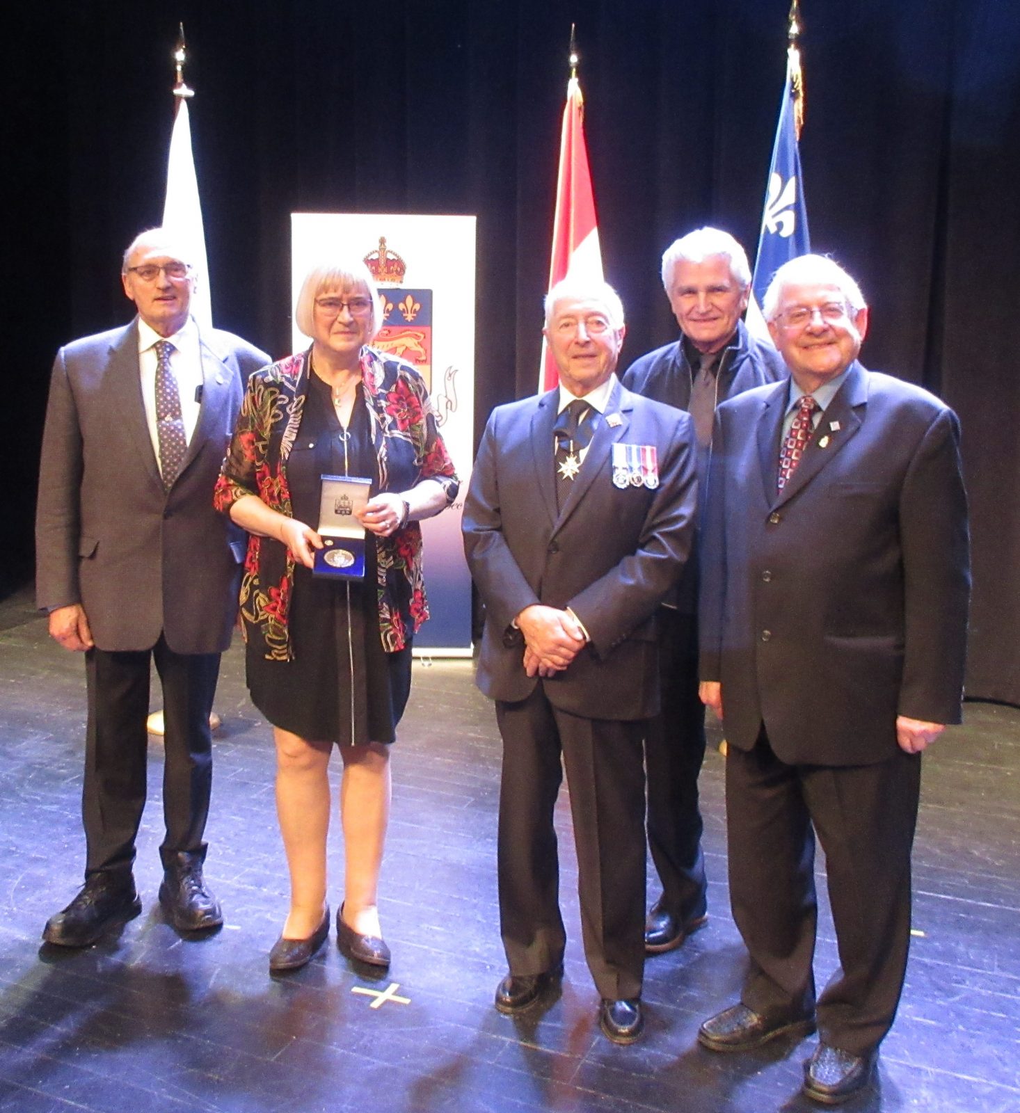 Francine Cahour récipiendaire de la médaille du Lieutenant-Gouverneur