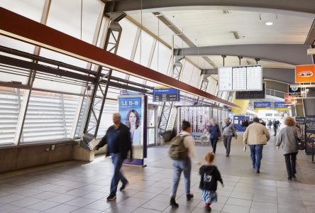 L’ARTM recule et réduit, temporairement, le tarif pour accéder à la station de métro de Longueuil