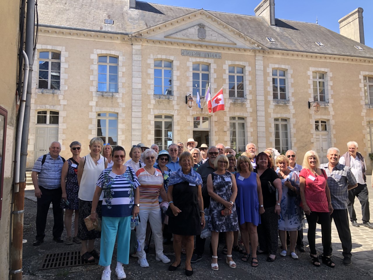 Mortagne-au-Perche rend hommage à Pierre Boucher devant une délégation de Boucherville