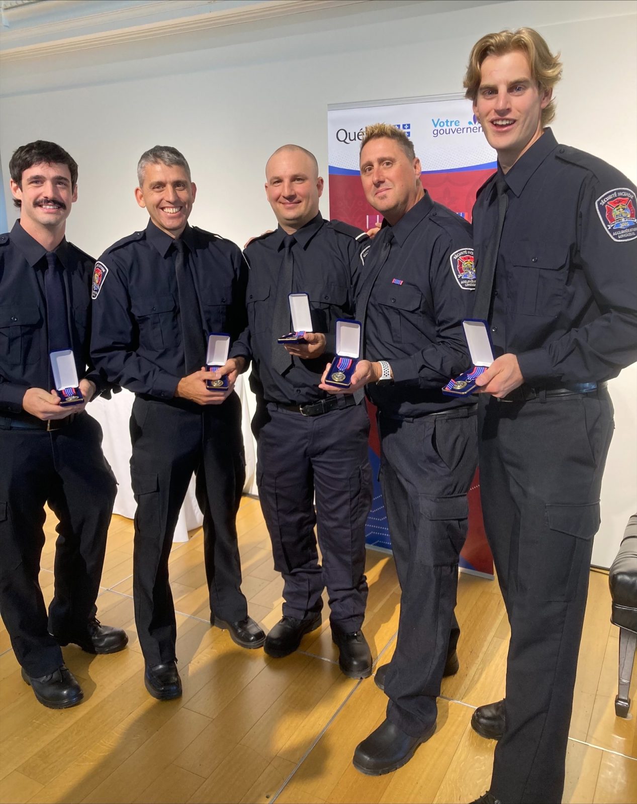 Cinq pompiers de l’agglomération honorés pour avoir sauvé un coéquipier