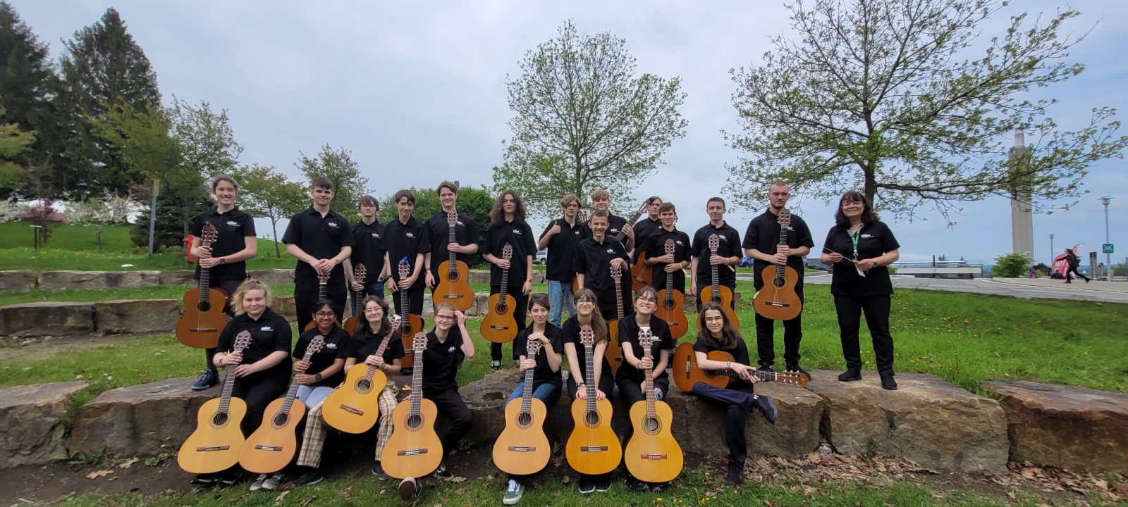 Félicitations aux 21 élèves du profil guitare de l’école secondaire du Grand-Coteau à Sainte-Julie