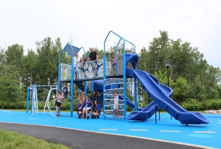 La Ville de Sainte-Julie inaugure le parc Joseph-Véronneau, après  d’importants travaux d’amélioration