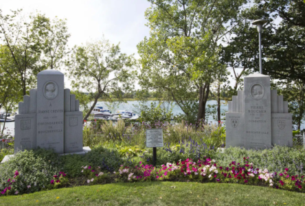 Les monuments Pierre Boucher et Jeanne Crevier pourraient être déménagés au parc de la Mairie