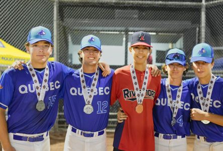 L’or et l’argent pour cinq jeunes joueurs de baseball de De Mortagne