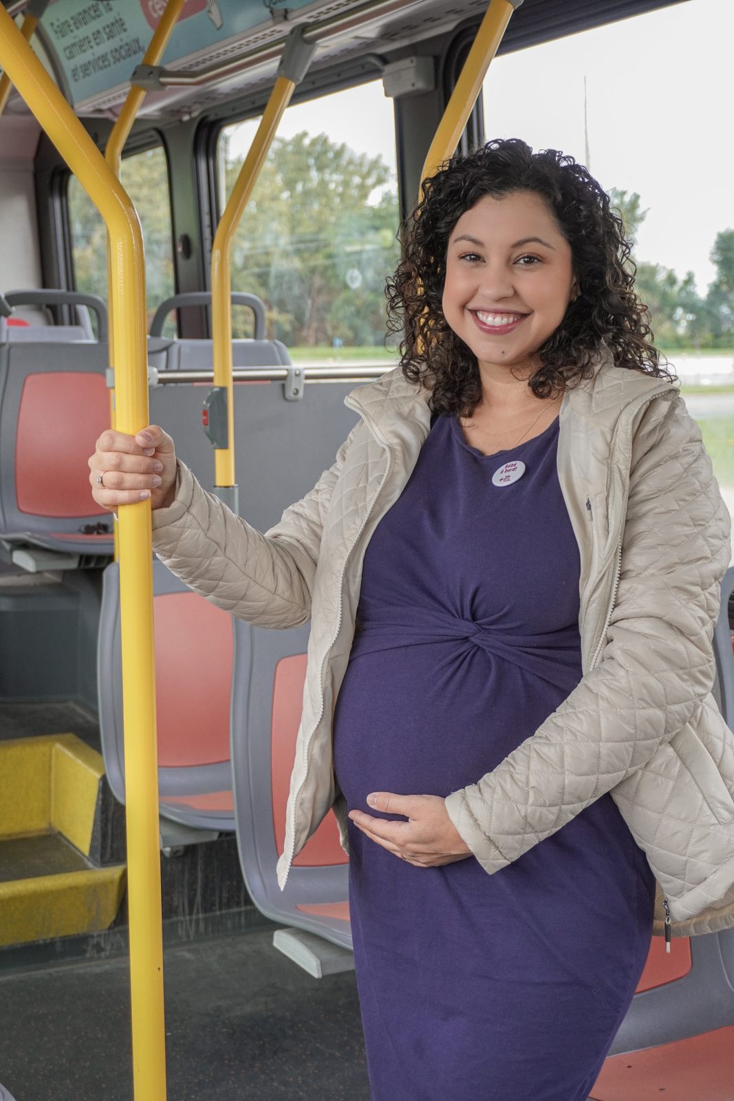 Femme enceinte à bord de l’autobus !