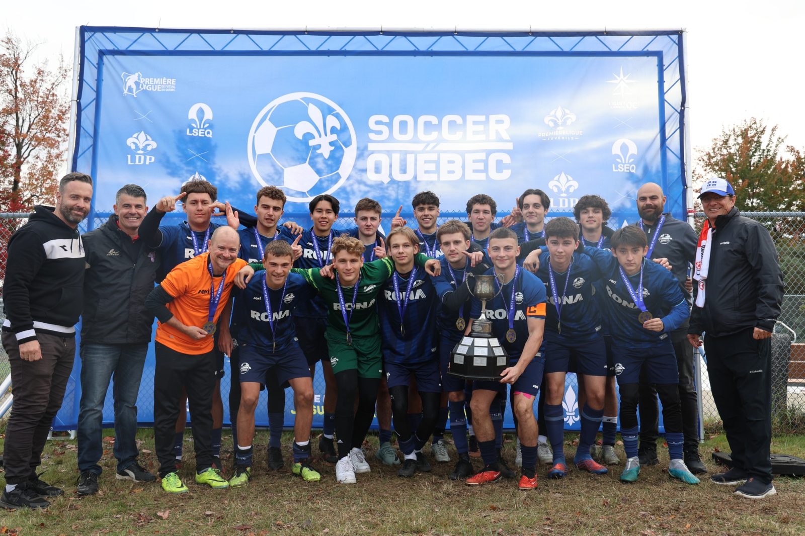 Soccer: les U17de Boucherville sacrés champions de la Coupe interrégionale