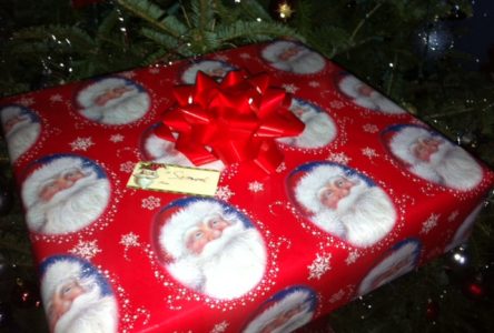 Faites emballer vos cadeaux de Noël au profit du CABB!